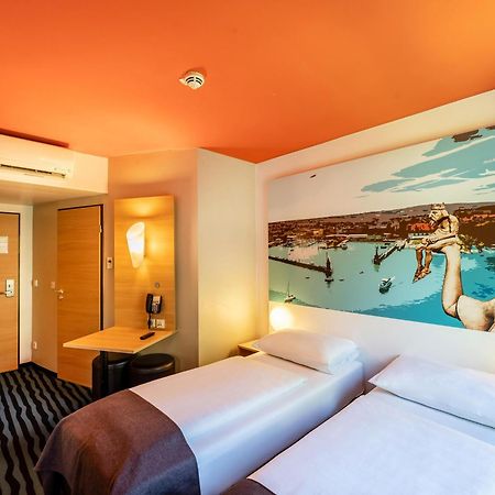 B&B Hotel コンスタンツ エクステリア 写真
