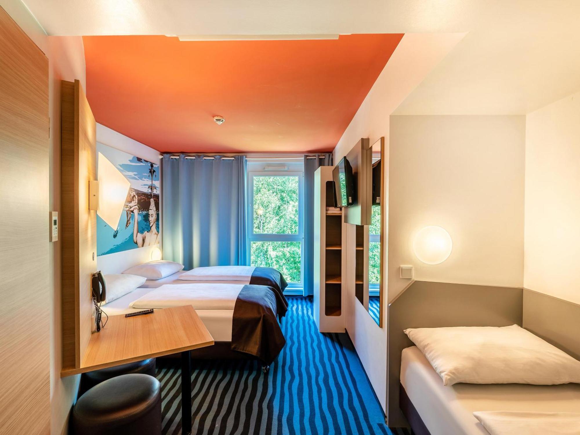 B&B Hotel コンスタンツ エクステリア 写真