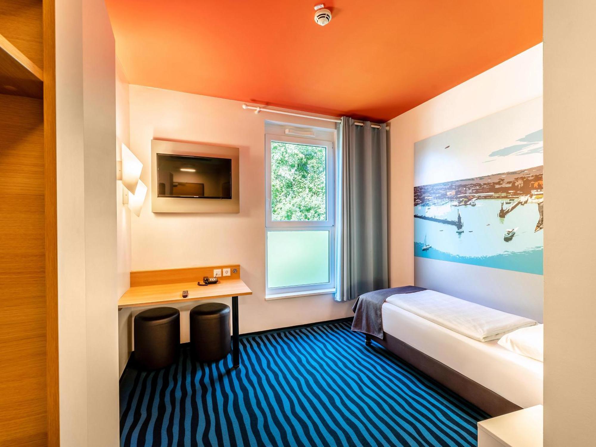 B&B Hotel コンスタンツ エクステリア 写真